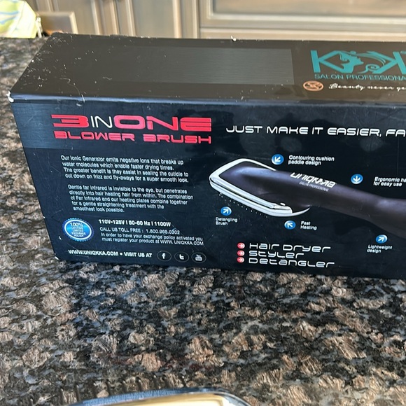 UNIQKKA 3 IN ONE BLOWER BRUSH NWT - Picture 6 of 8